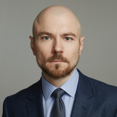 Роман Мезенцев