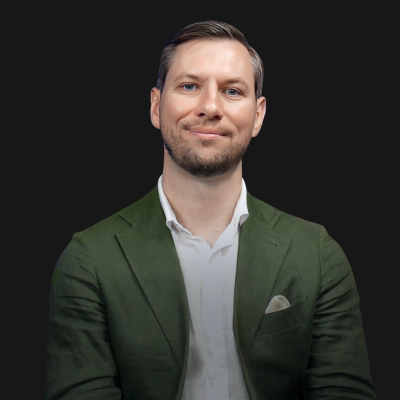 Денис Савенков