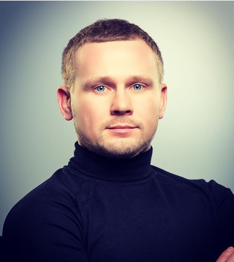Александр Баталов