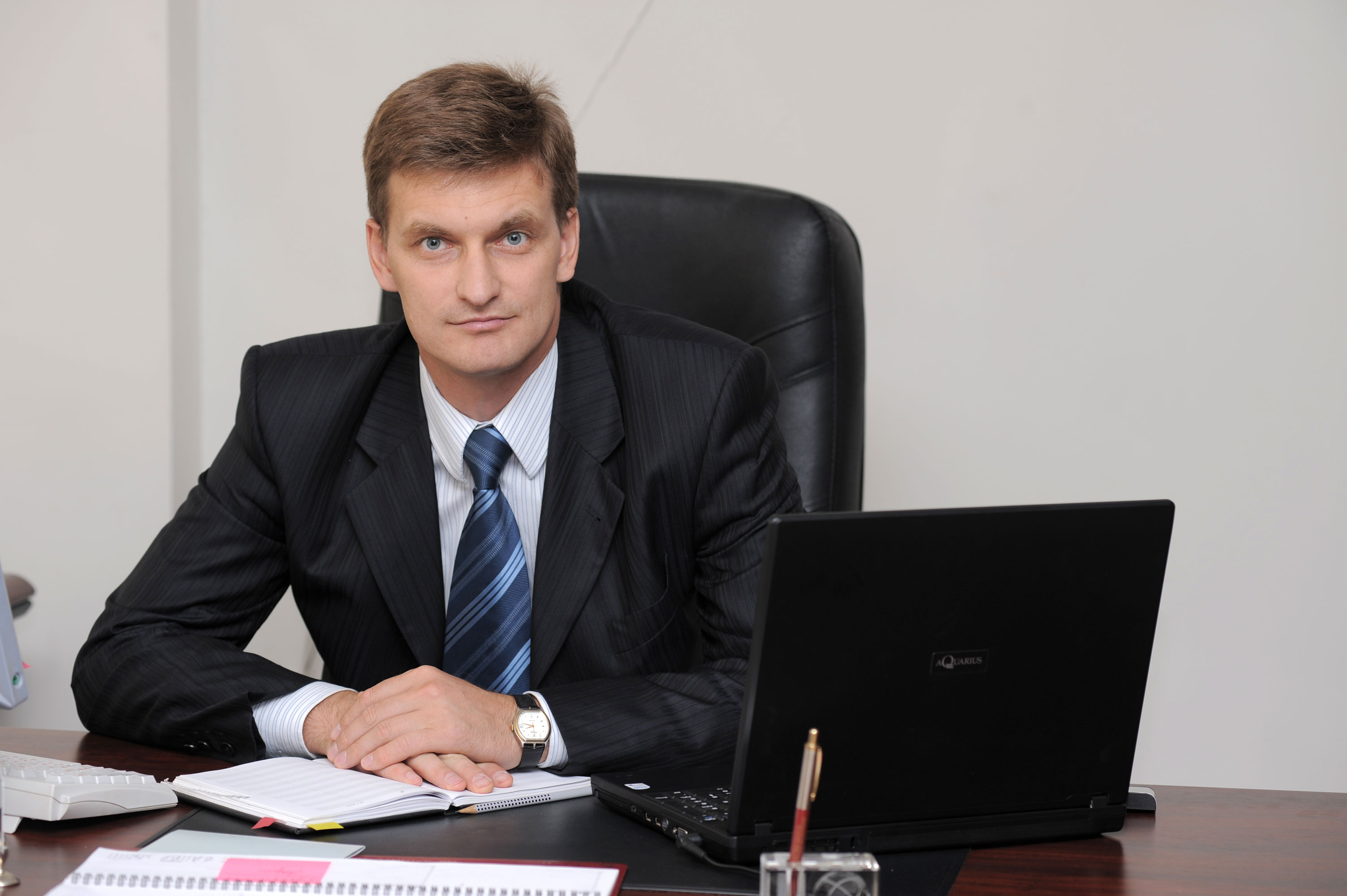 Владимир Степанов