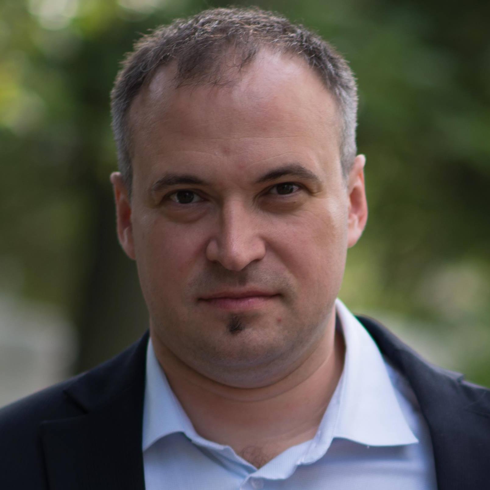 Алексей Костров