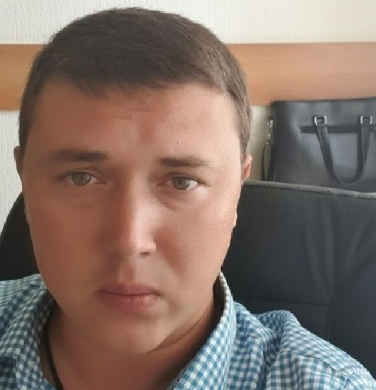 Максим Толченов