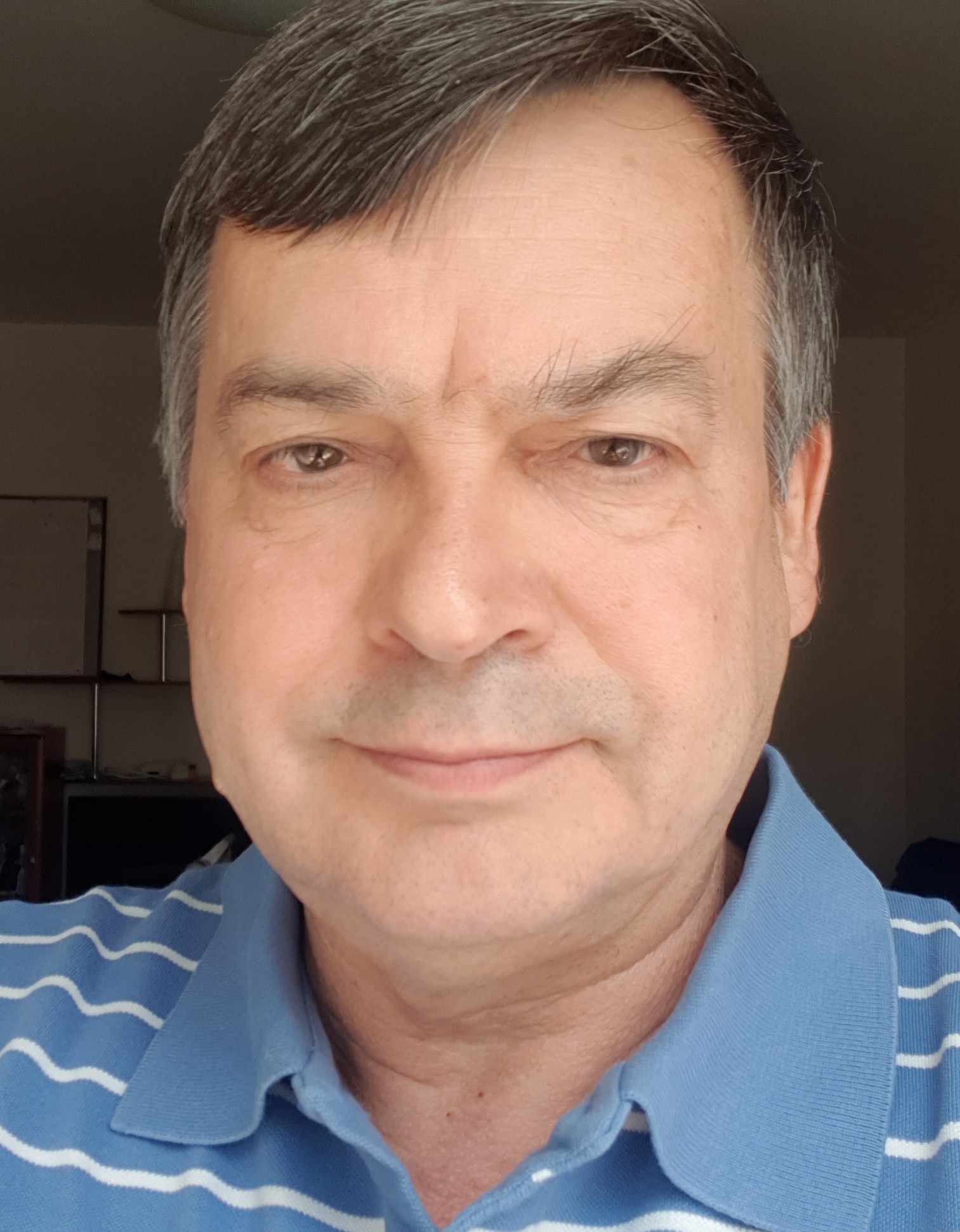 Владимир Нюхлов