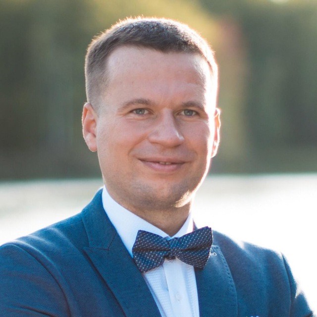 Максим Агапов