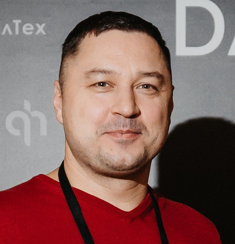 Алексей Захаров