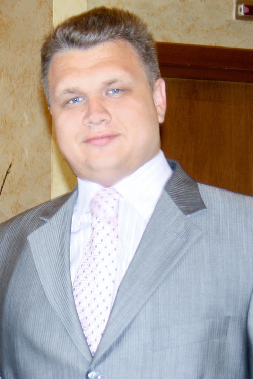 Антон Мануйлов